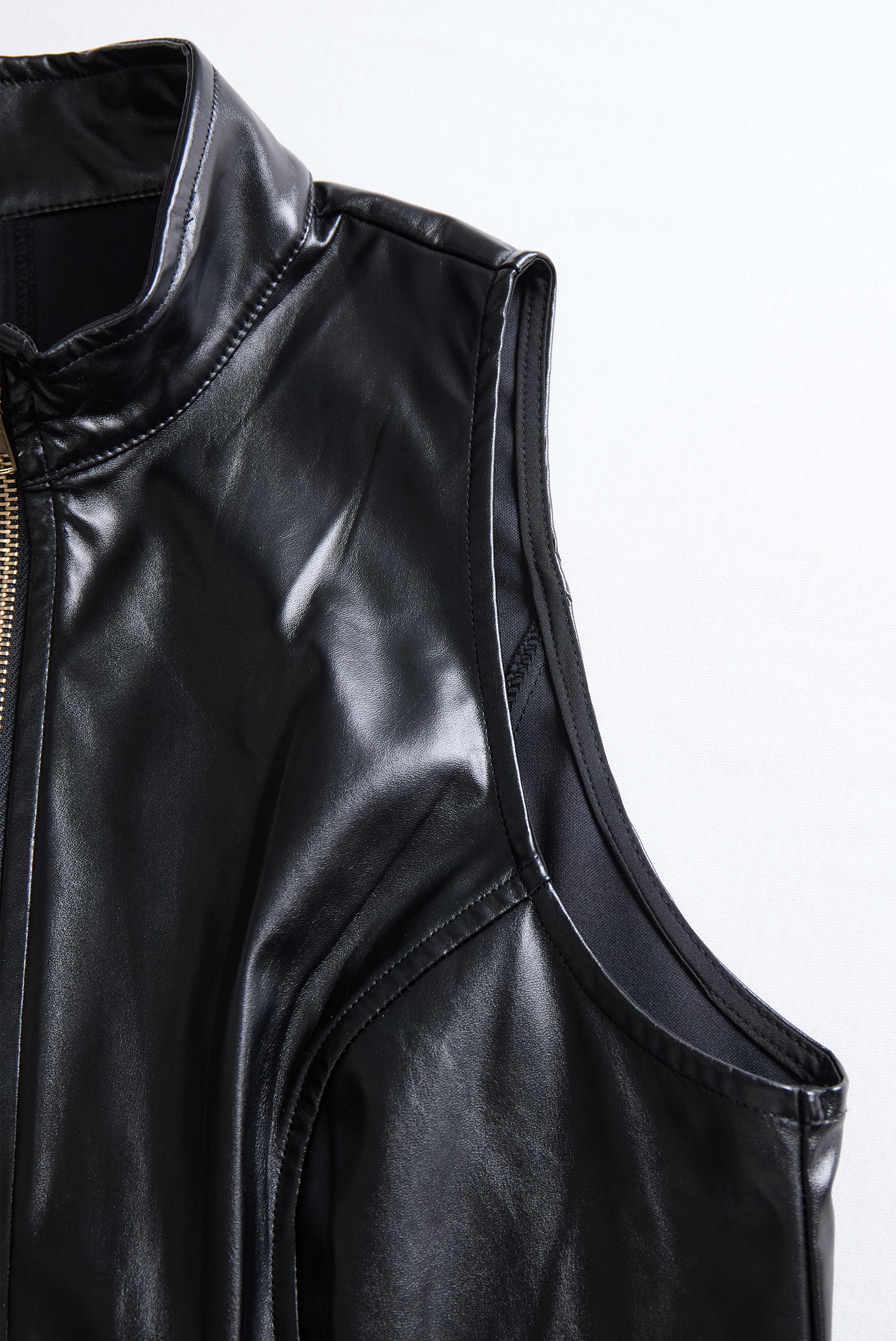 Edgy Black Zip-Front Faux Leather Bodycon - Mini Dress