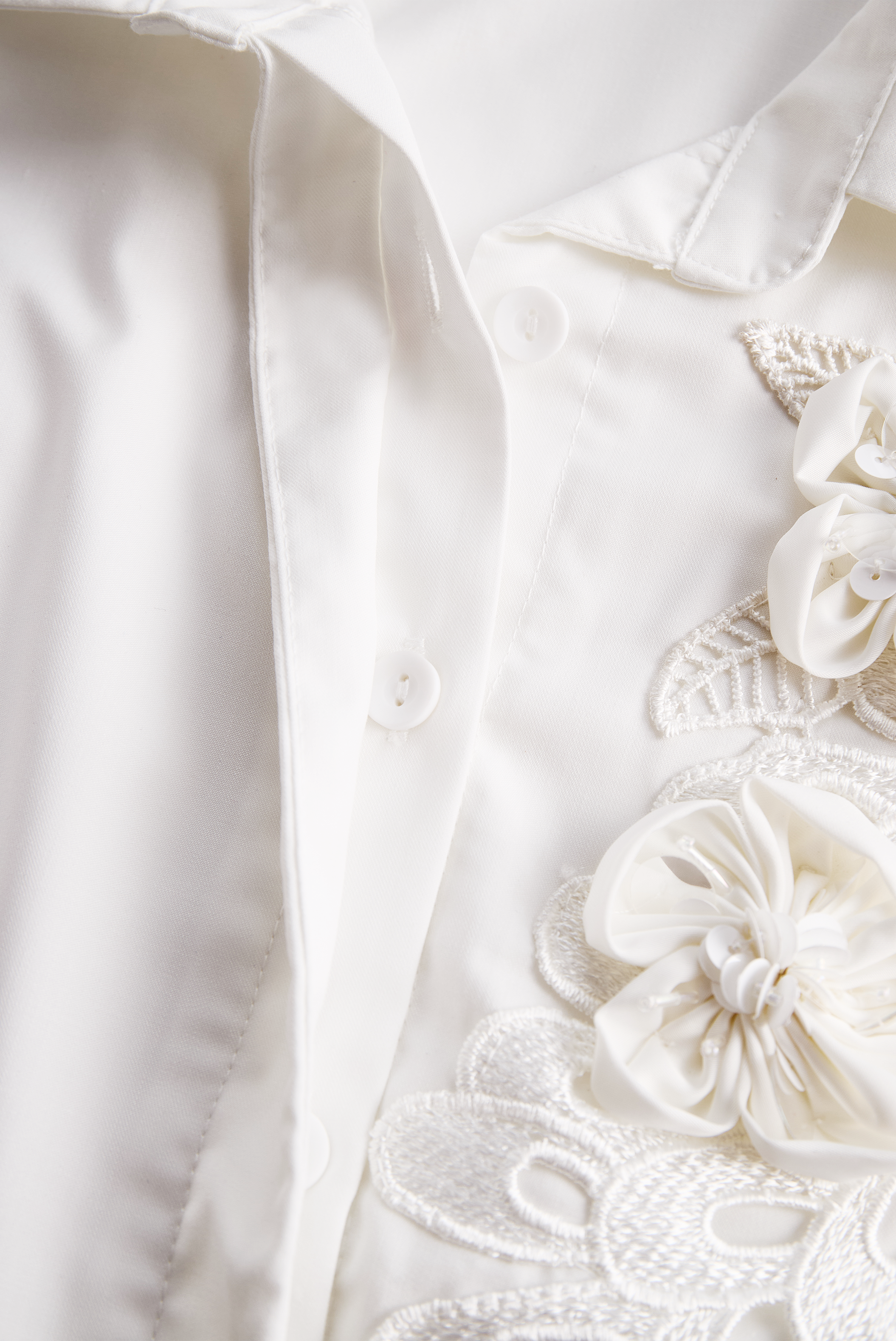 Sleeveless 3D Floral Appliqué Summer Top - T-Shirt