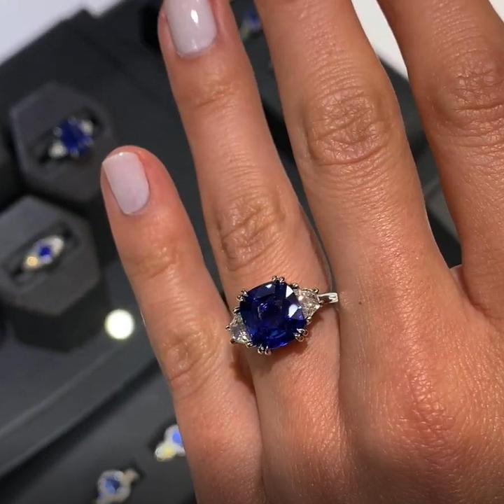 Cushion Cut Sapphire Blue Three-Stone Engagement Ring Shineofidamond