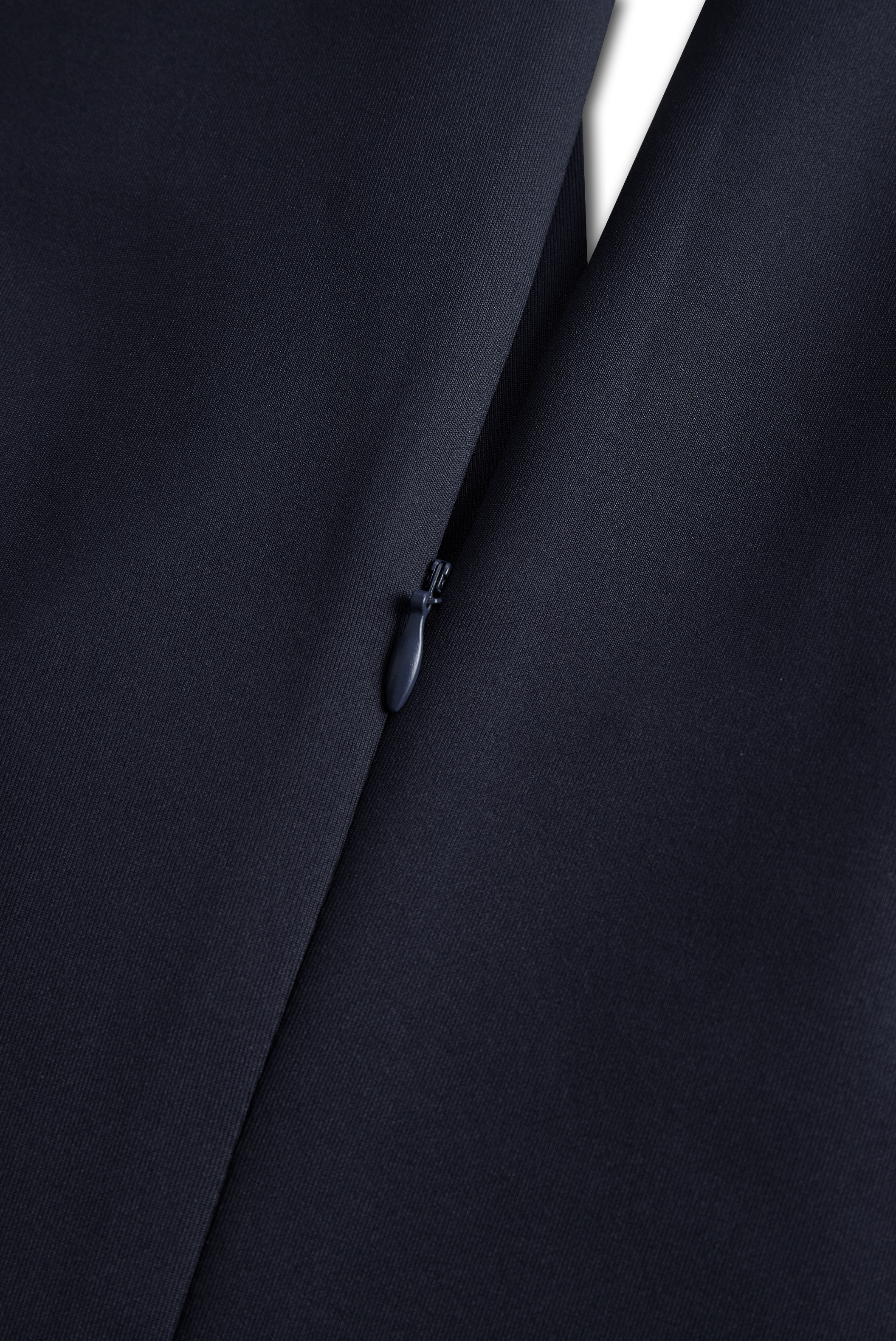 Elegant Navy Sleeveless Tailored Sheath - Midi Dress