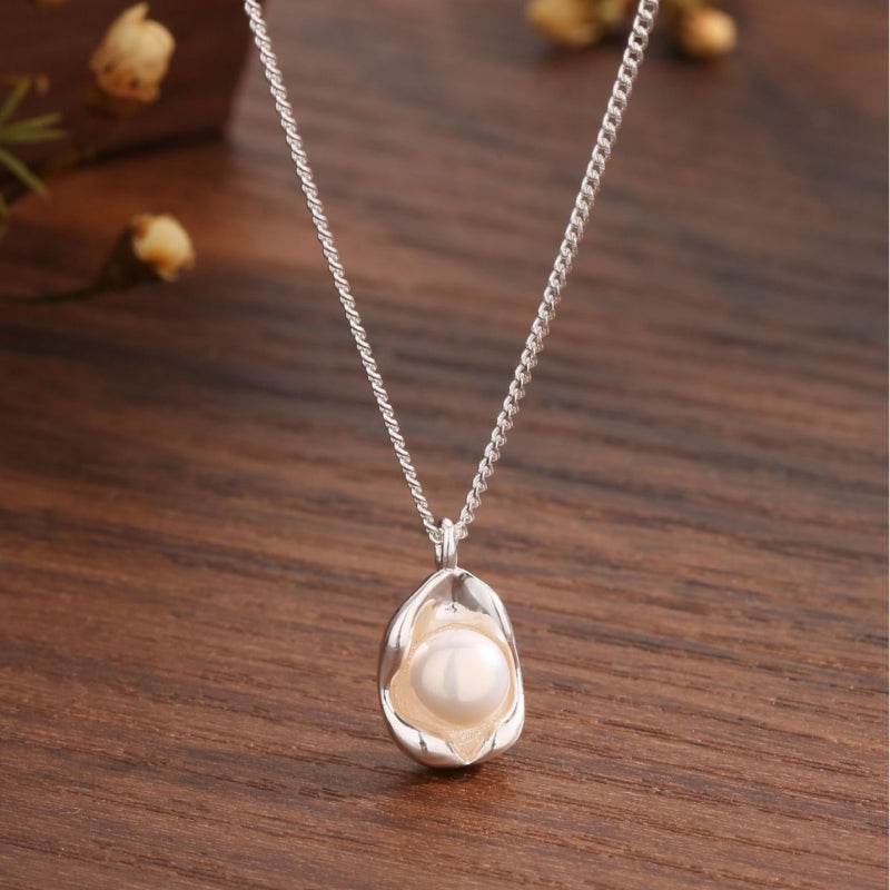 Pearl Pea Sterling Silver Necklace Shine of Diamond