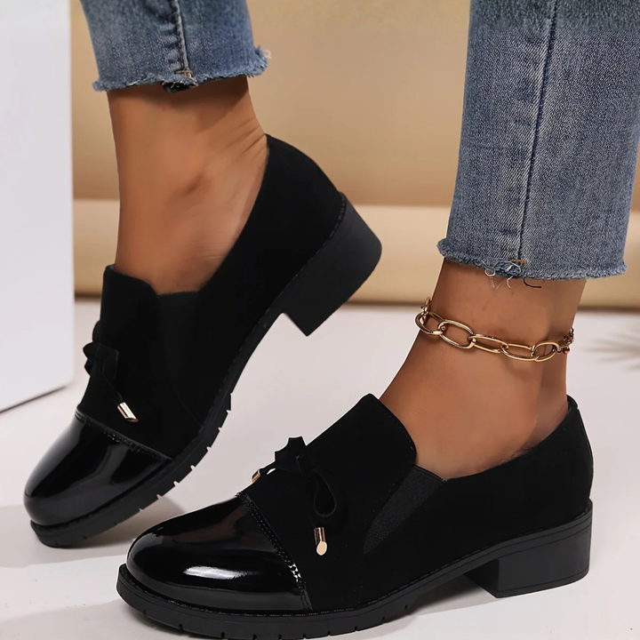 Beth - Coquette Slip-On Loafers CASA LARO