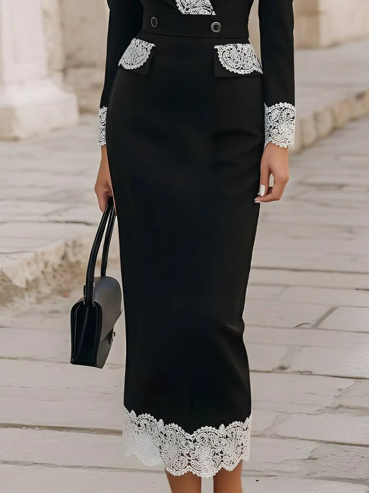 Elegant Lace-Trim Flowy A-Line - Midi Dress CASA LARO