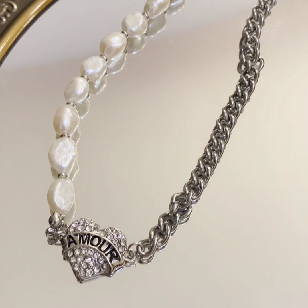 Chic AMOUR Paved Heart Pearl Choker Shine of Diamond