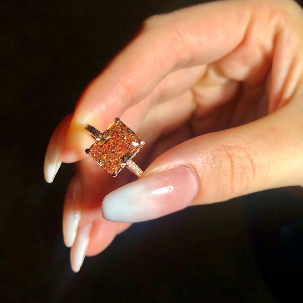 Elegant Rose Golden Engagement Ring in 925 Sterling Silver shine of diamond