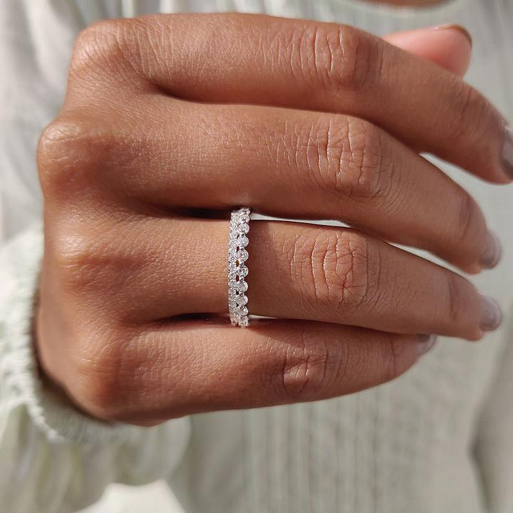 Exquisite Women's Wedding Band In Sterling Silver Shineofidamond