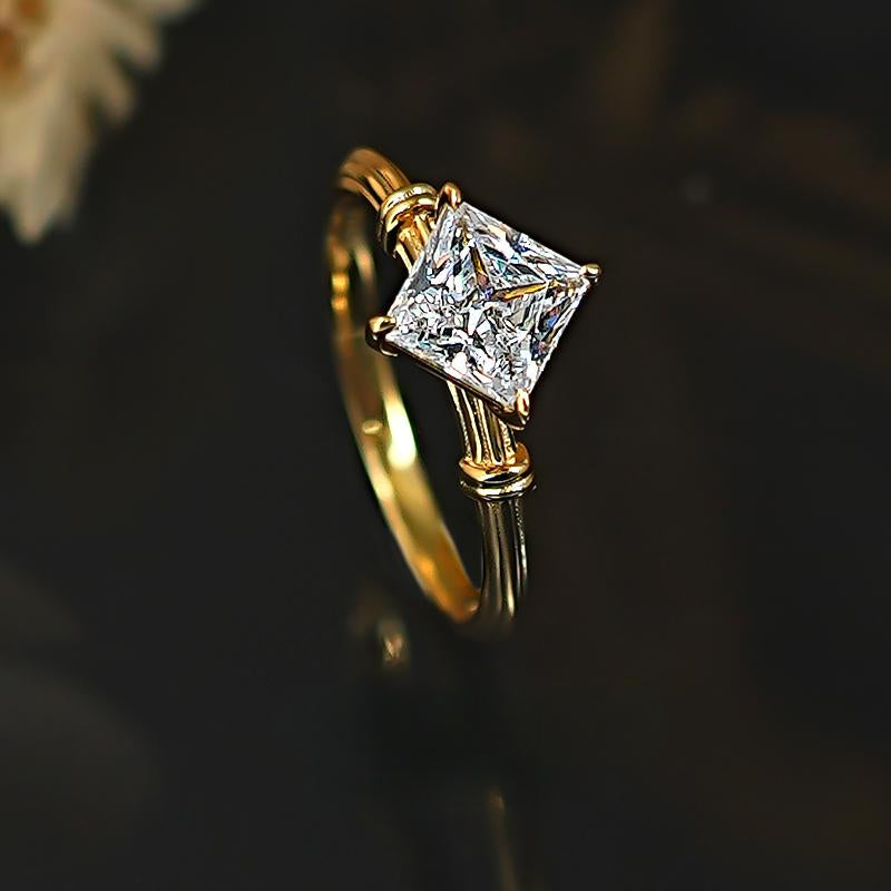 Vintage Princess Cut Sterling Silver Ring Shine of Diamond